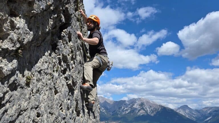 man top rope climbing